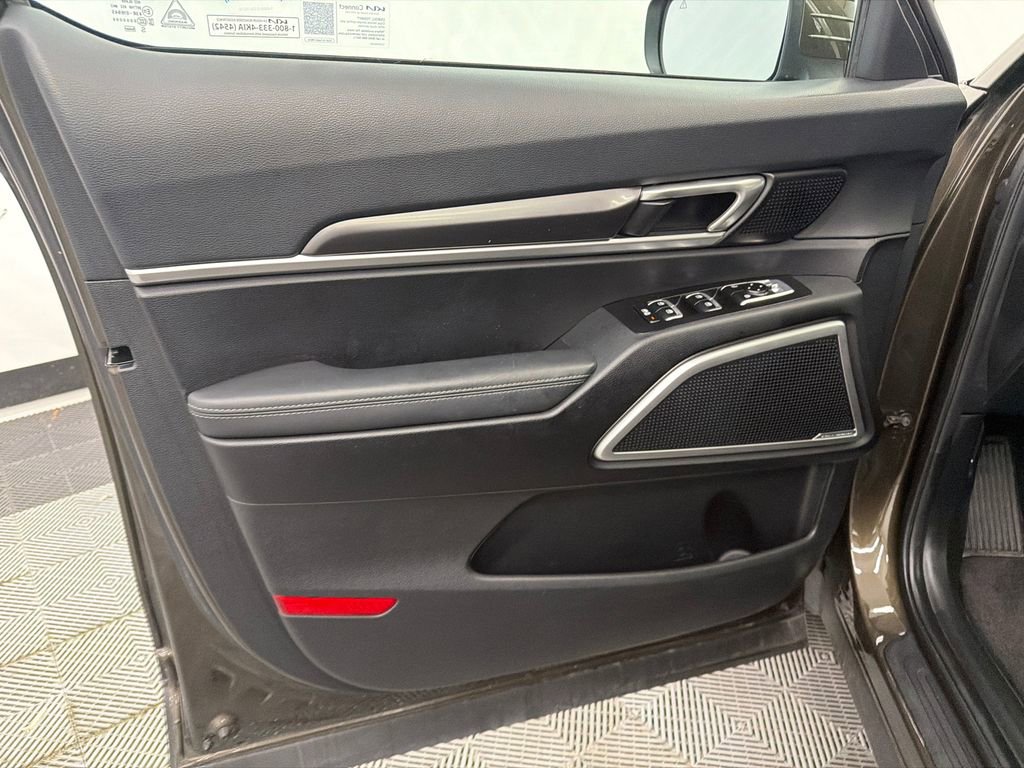 Used 2023 Kia Telluride S w/ S Sunroof Package image 11