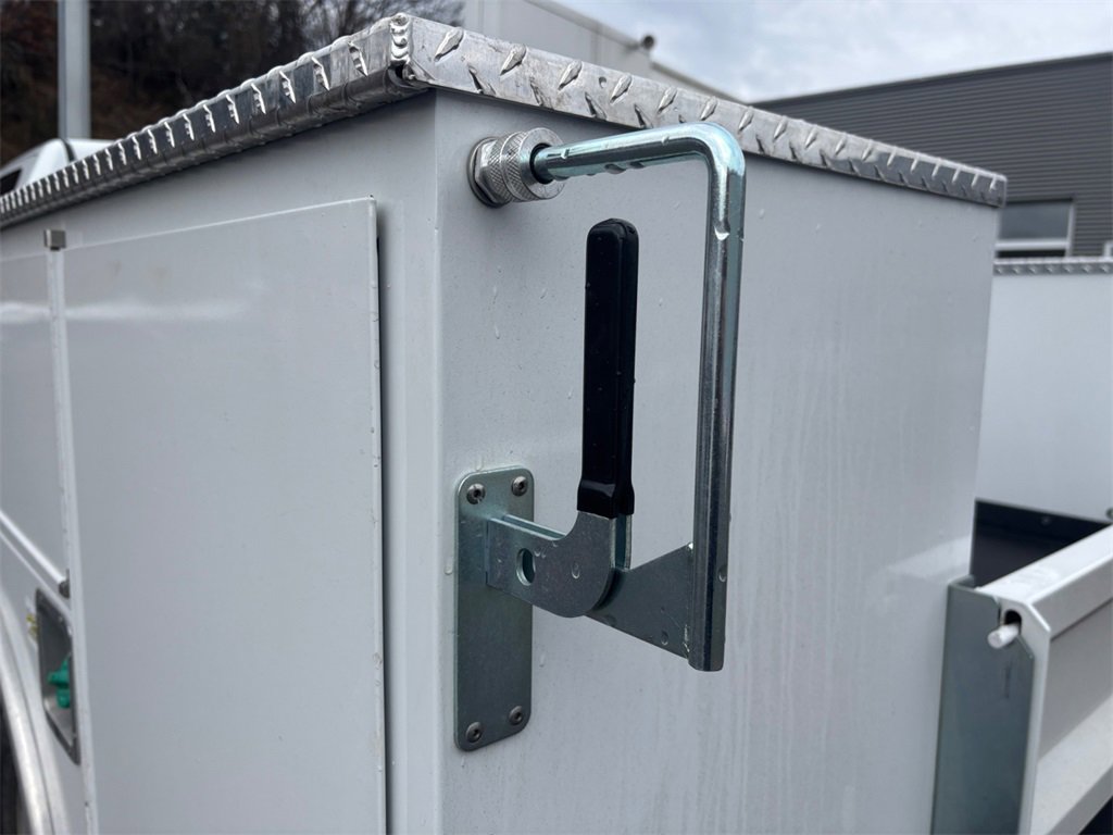 New 2026 RAM 3500 Tradesman w/ Chrome Appearance Group image 33