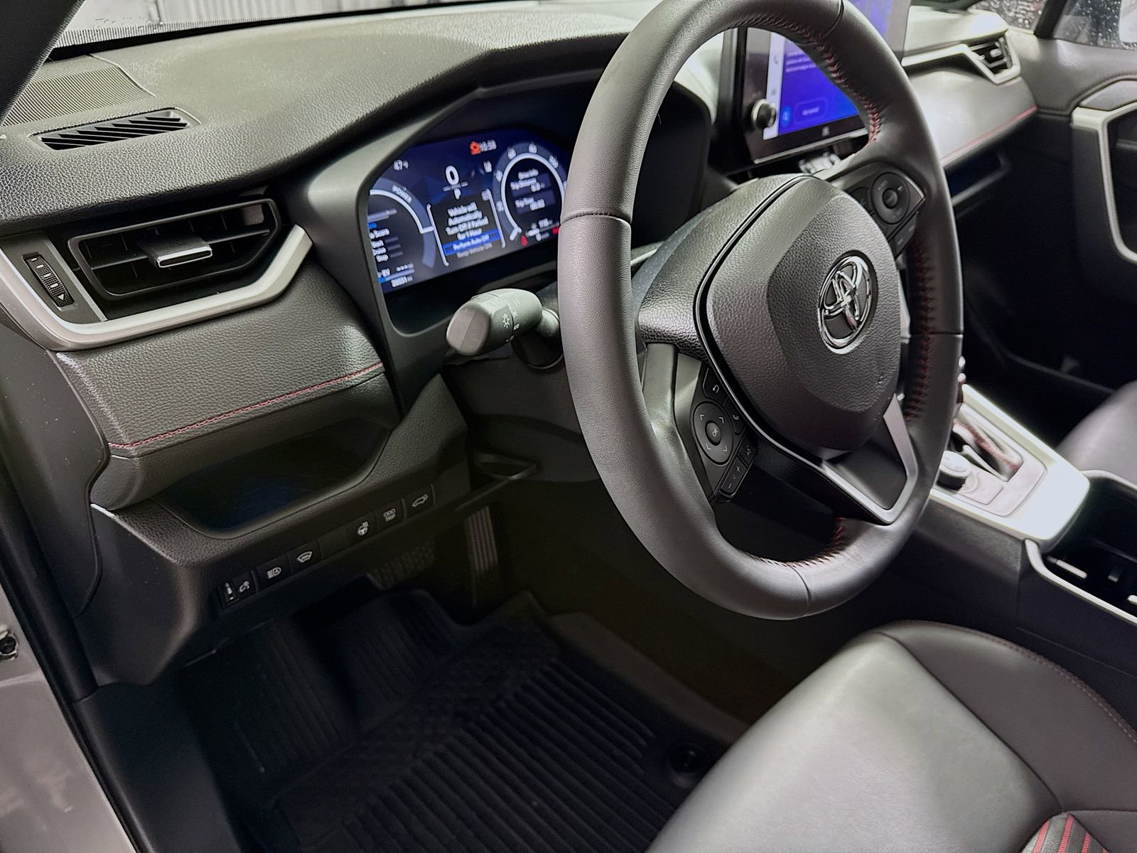 Used 2024 Toyota RAV4 XSE w/ Weather Package image 7