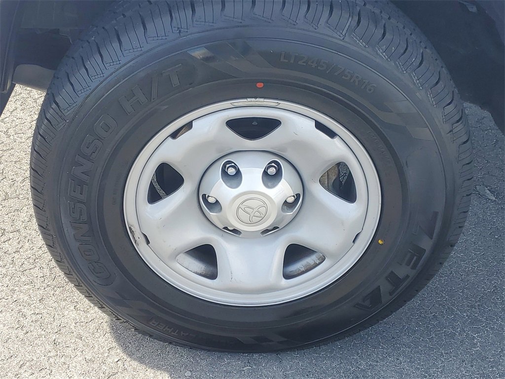 Certified 2023 Toyota Tacoma SR5 image 5