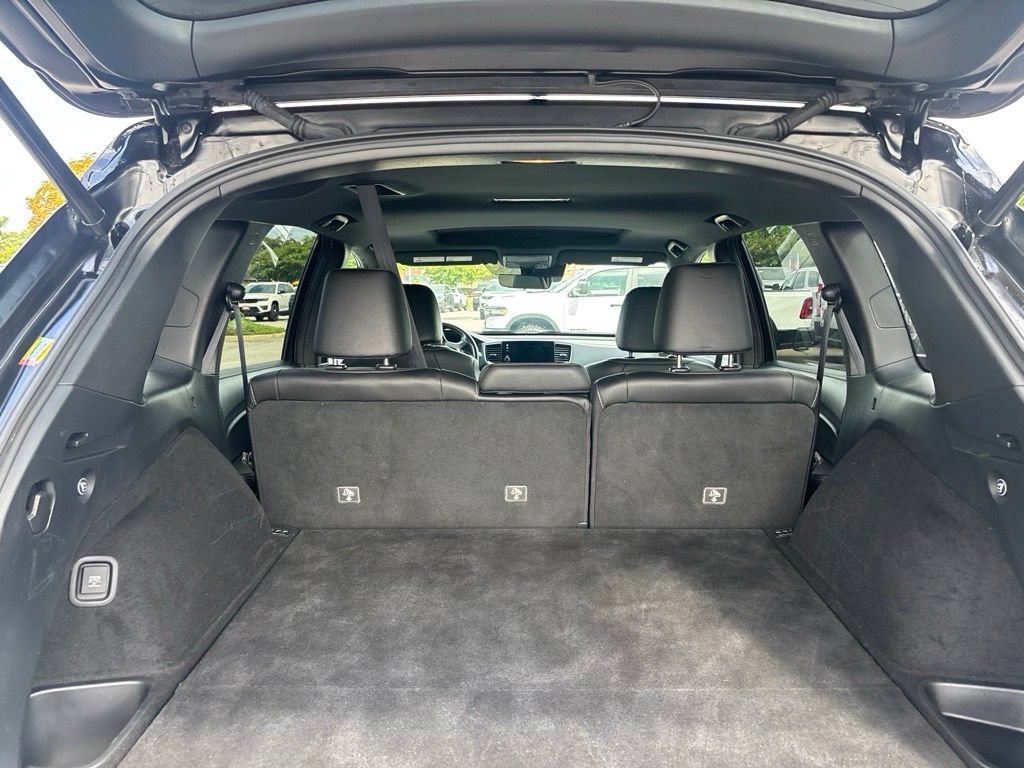 Used 2023 Honda Passport EX-L image 11