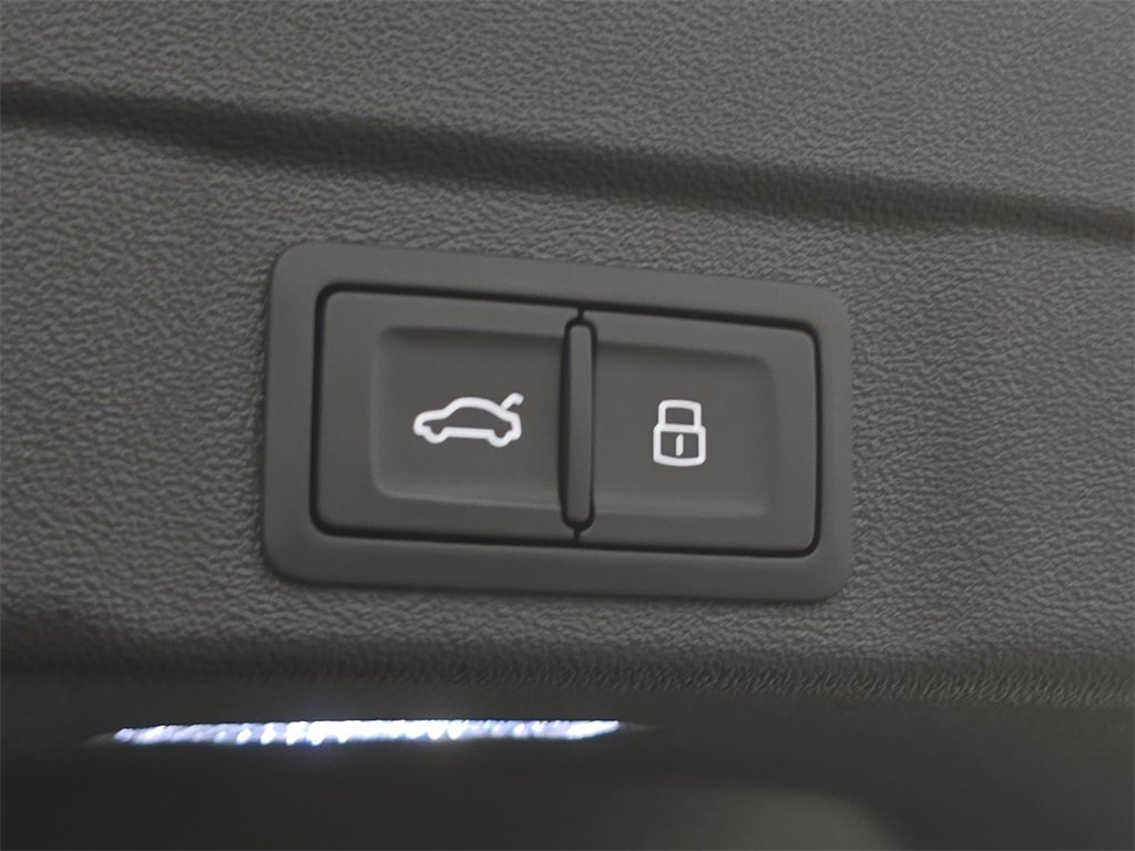 Used 2025 Audi A5 2.0T Premium Plus w/ Premium Plus image 27