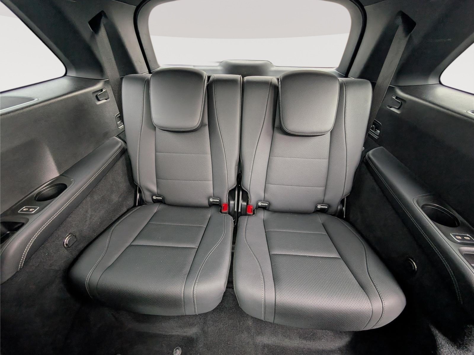Used 2025 Mercedes-Benz GLS 450 4MATIC image 16