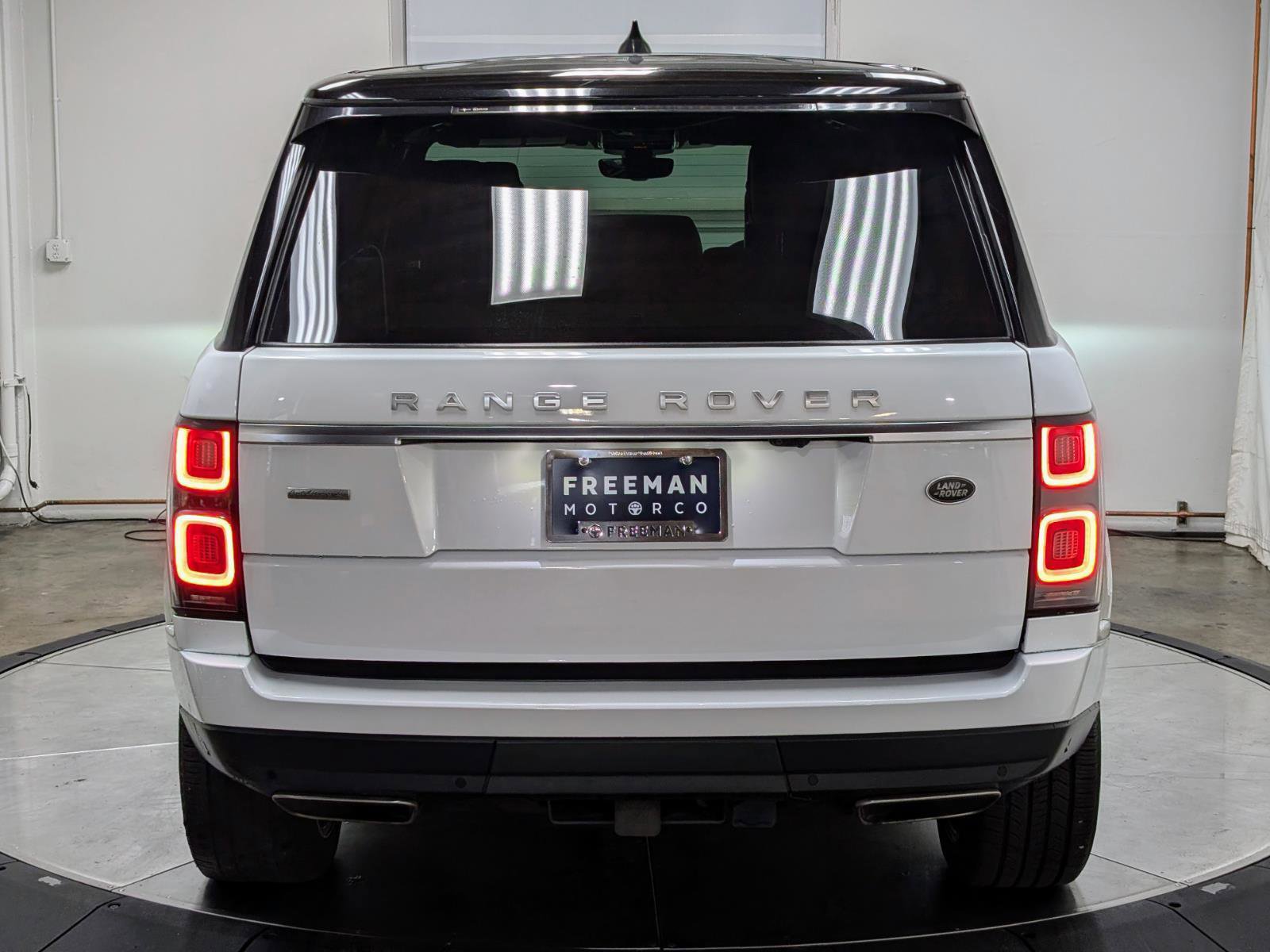 Used 2019 Land Rover Range Rover Autobiography image 8