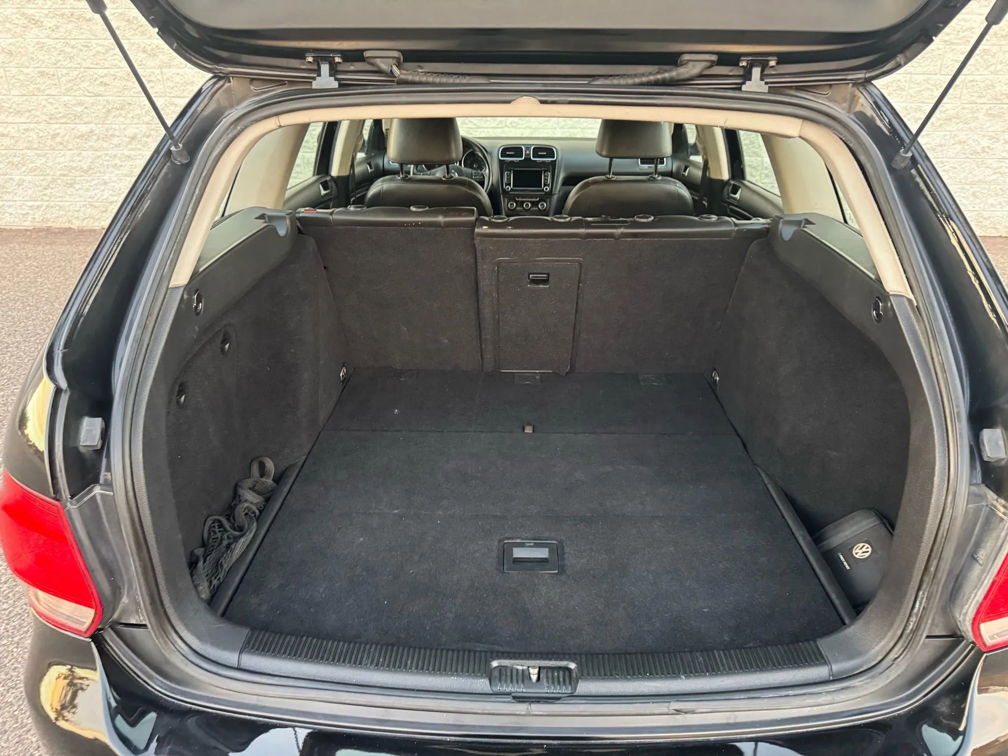 Used 2014 Volkswagen Jetta TDI image 9