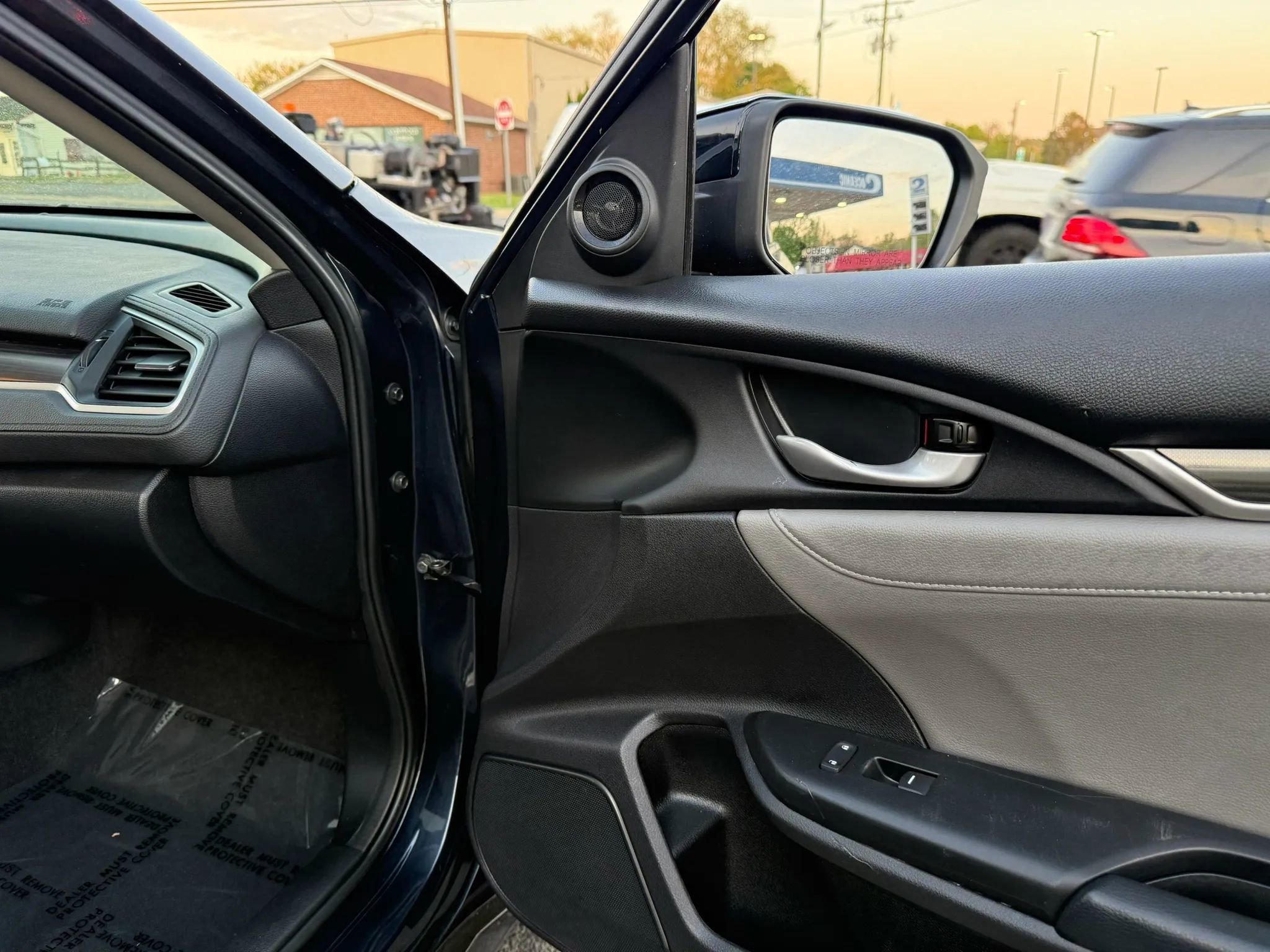 Used 2021 Honda Civic EX-L image 40