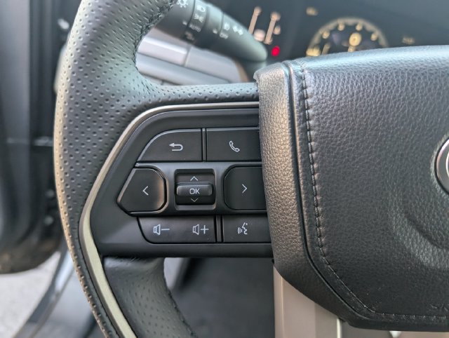 New 2026 Toyota 4Runner SR5 AWD/4WD image 18