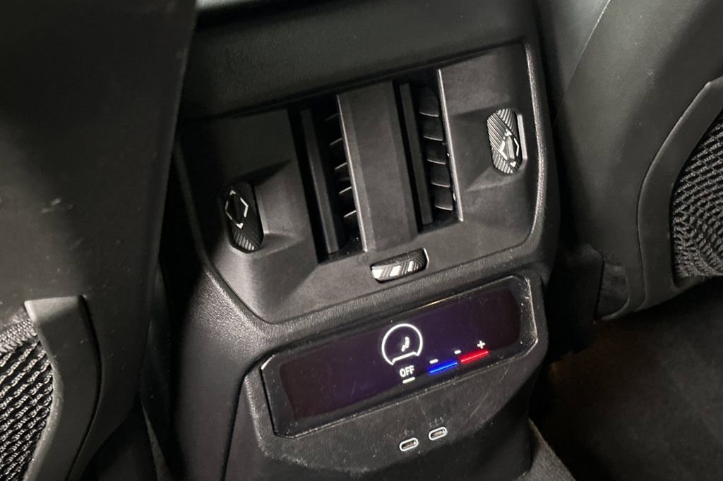 Used 2025 BMW X3 xDrive30i w/ Premium Package AWD/4WD image 11