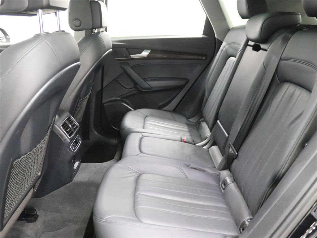 Used 2018 Audi Q5 2.0T Premium Plus w/ Premium Plus Package image 12