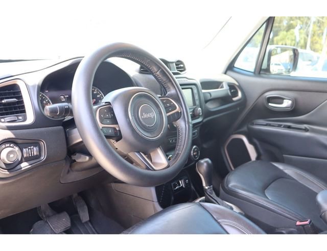 Used 2017 Jeep Renegade Limited FWD image 27