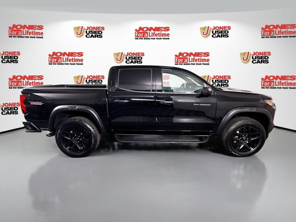 Used 2024 Chevrolet Colorado Trail Boss w/ Technology Package AWD/4WD image 16