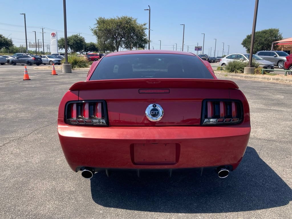 Used 2008 Ford Mustang GT RWD image 6