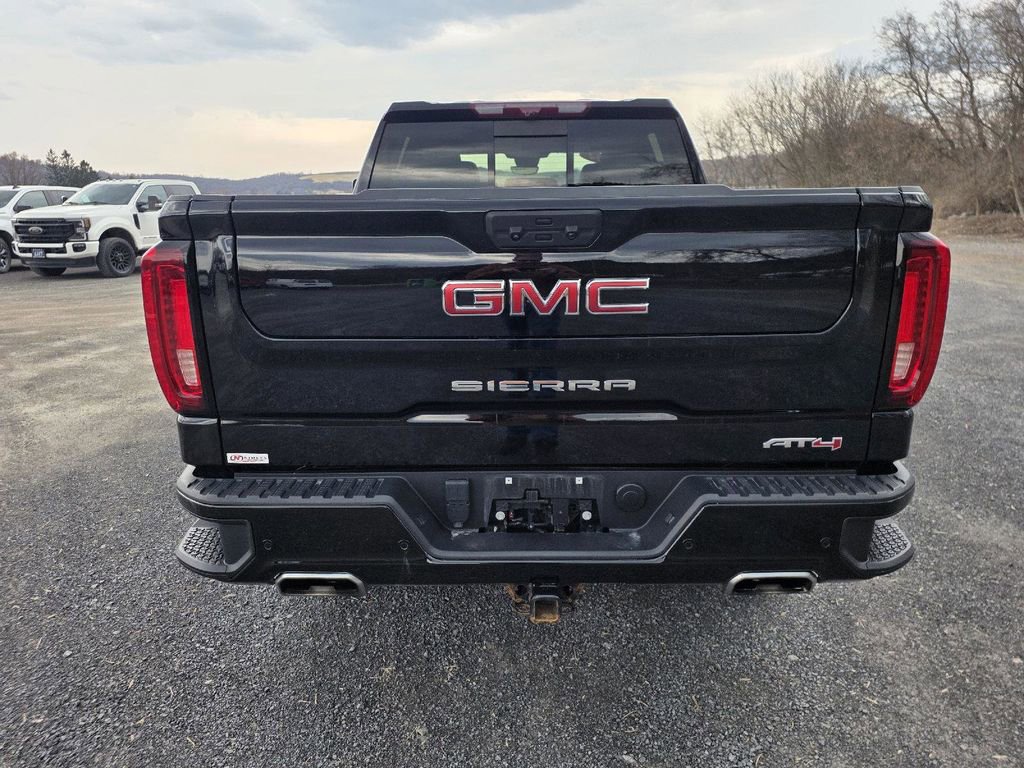 Used 2024 GMC Sierra 1500 AT4 w/ Technology Package image 11