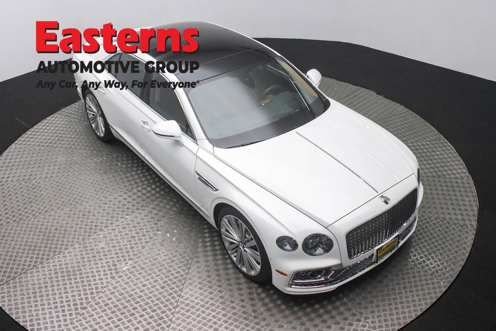 Used 2023 Bentley Flying Spur W12 image 3