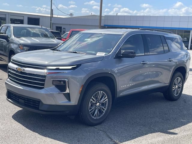 New 2027 Chevrolet Traverse LT w/ Driver Confidence Package FWD image 7