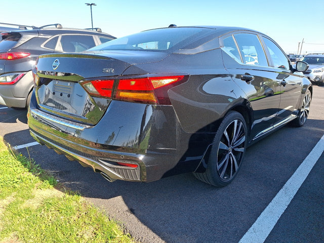 Used 2021 Nissan Altima 2.5 SR w/ SR Premium Package FWD image 6