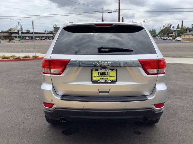 Used 2011 Jeep Grand Cherokee 70th Anniversary RWD image 28