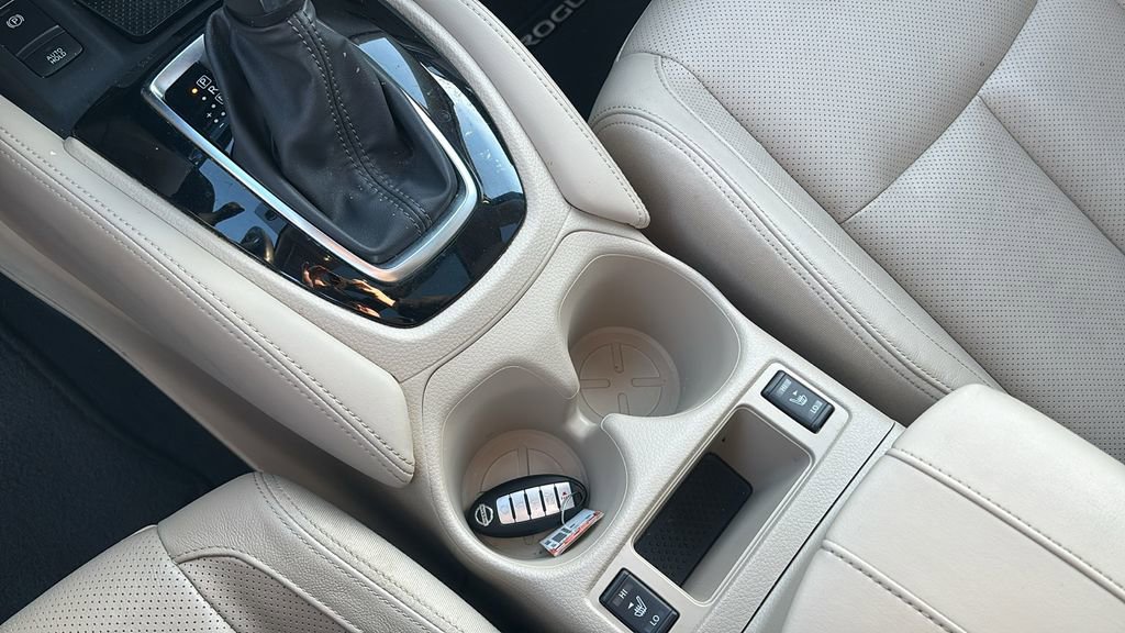 Used 2018 Nissan Rogue SL w/ Premium Package image 21