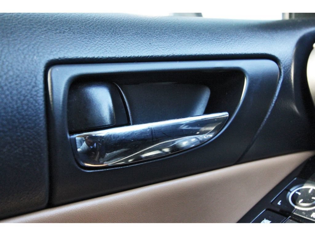 Used 2016 Lexus IS 300 AWD w/ Premium Package image 21