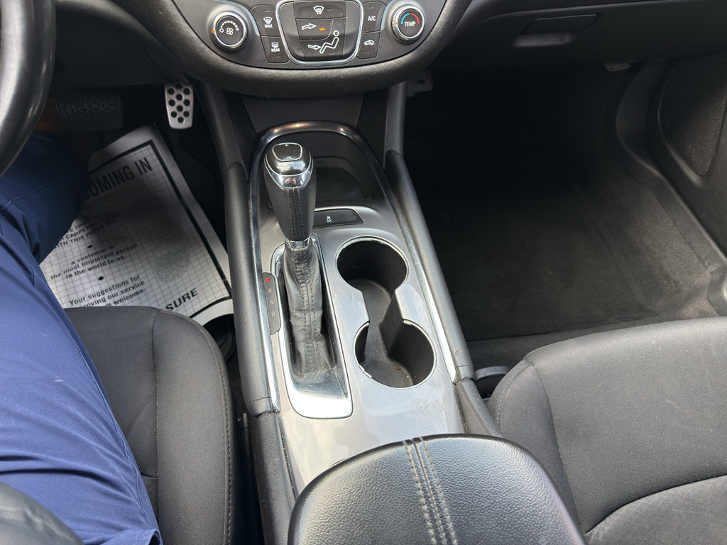 Used 2016 Chevrolet Malibu LT image 14