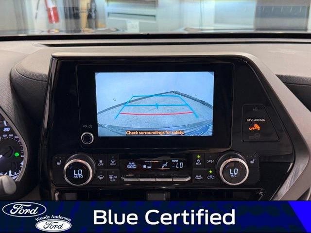 Used 2023 Toyota Highlander XLE FWD image 16