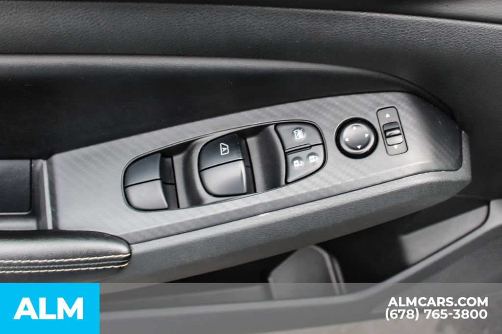 Used 2024 Nissan Altima 2.5 SV FWD image 36