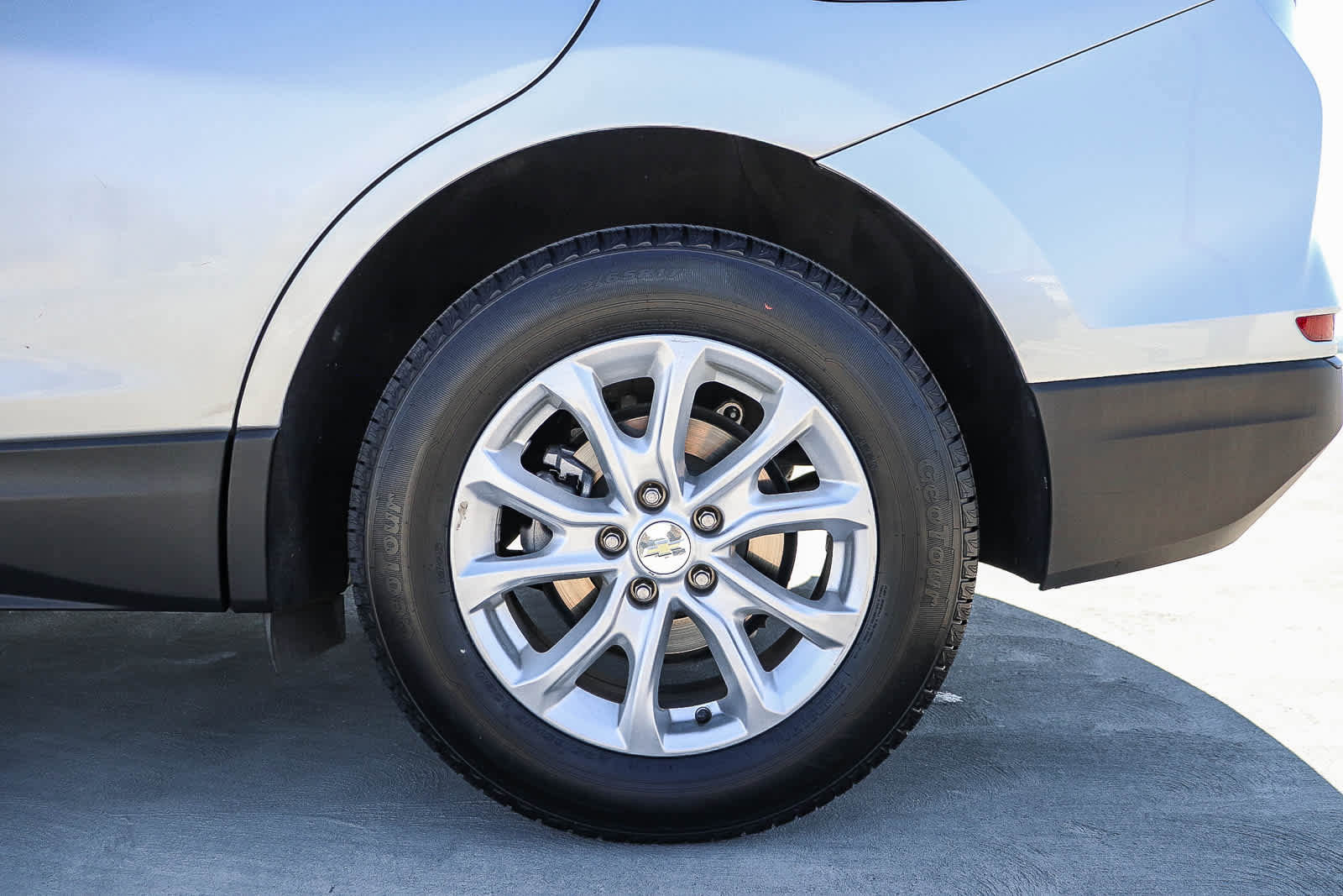 Used 2020 Chevrolet Equinox LS w/ LPO, Blackout Package image 10