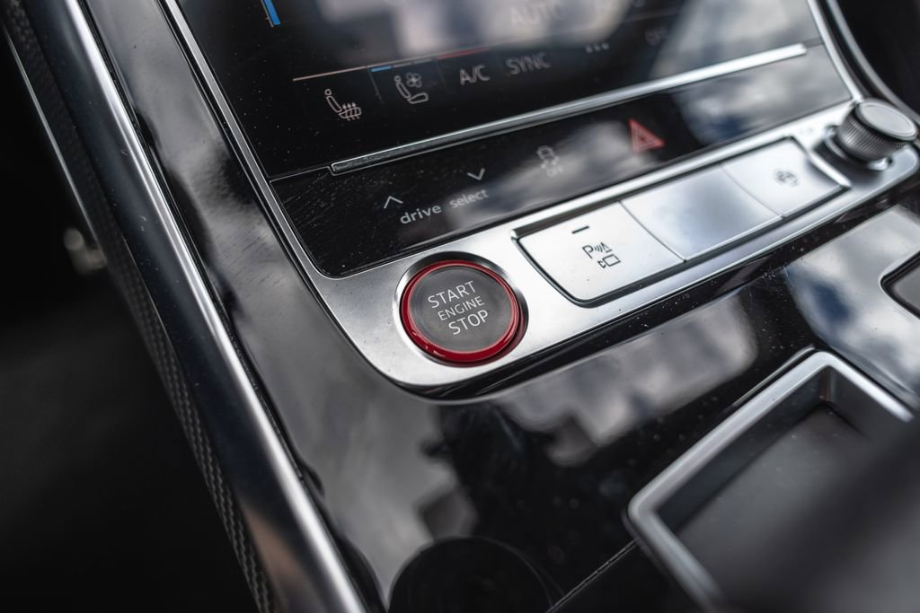 Used 2023 Audi RS Q8 image 19