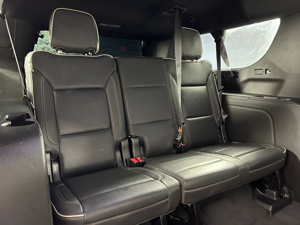 Used 2023 Chevrolet Suburban Premier AWD/4WD image 13