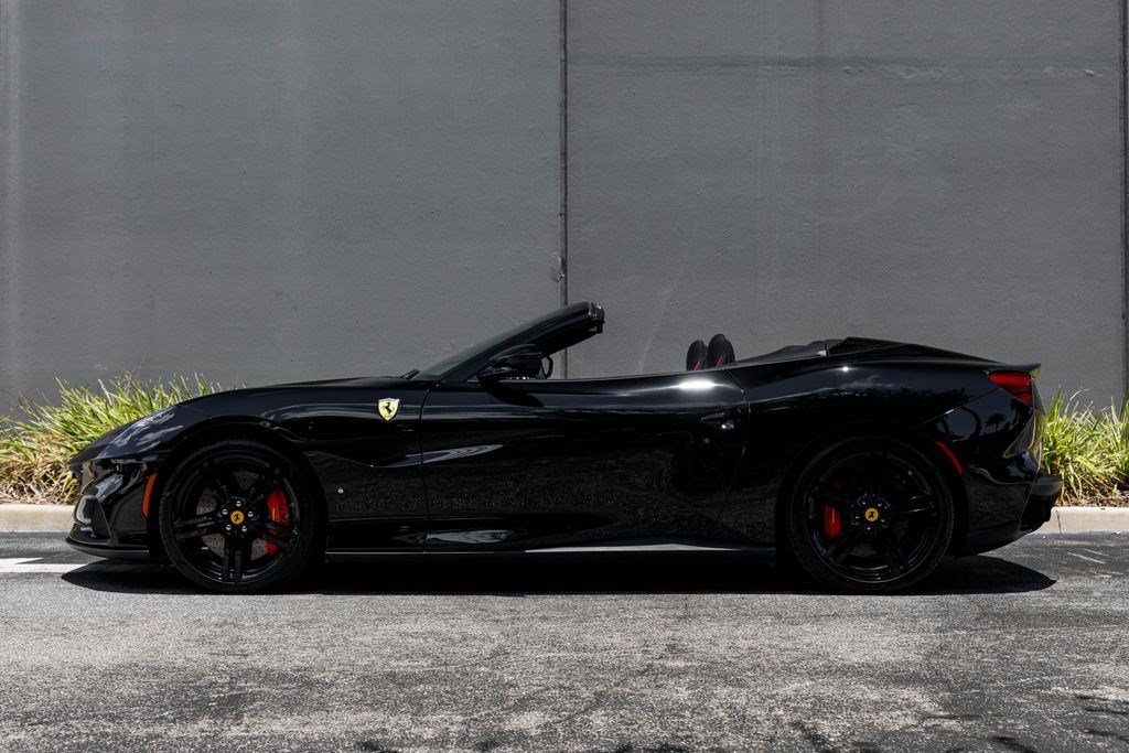 Used 2023 Ferrari Portofino M RWD image 2