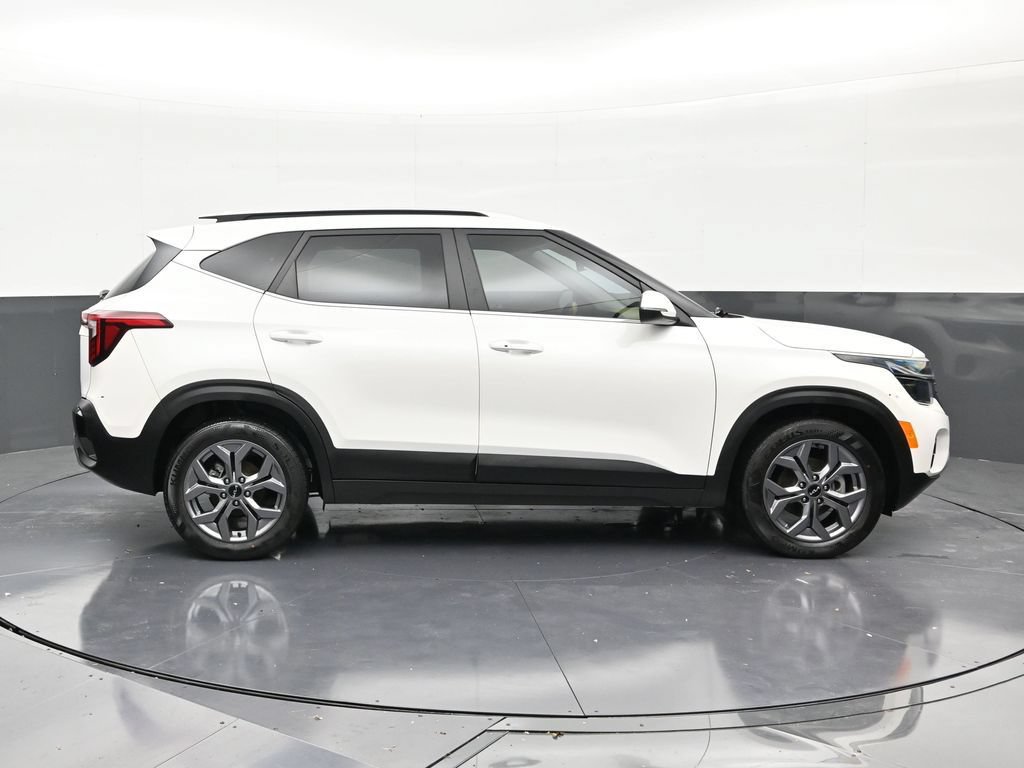 Used 2024 Kia Seltos S FWD image 6