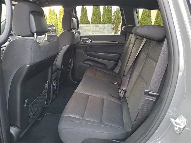 Certified 2019 Jeep Grand Cherokee Laredo image 10