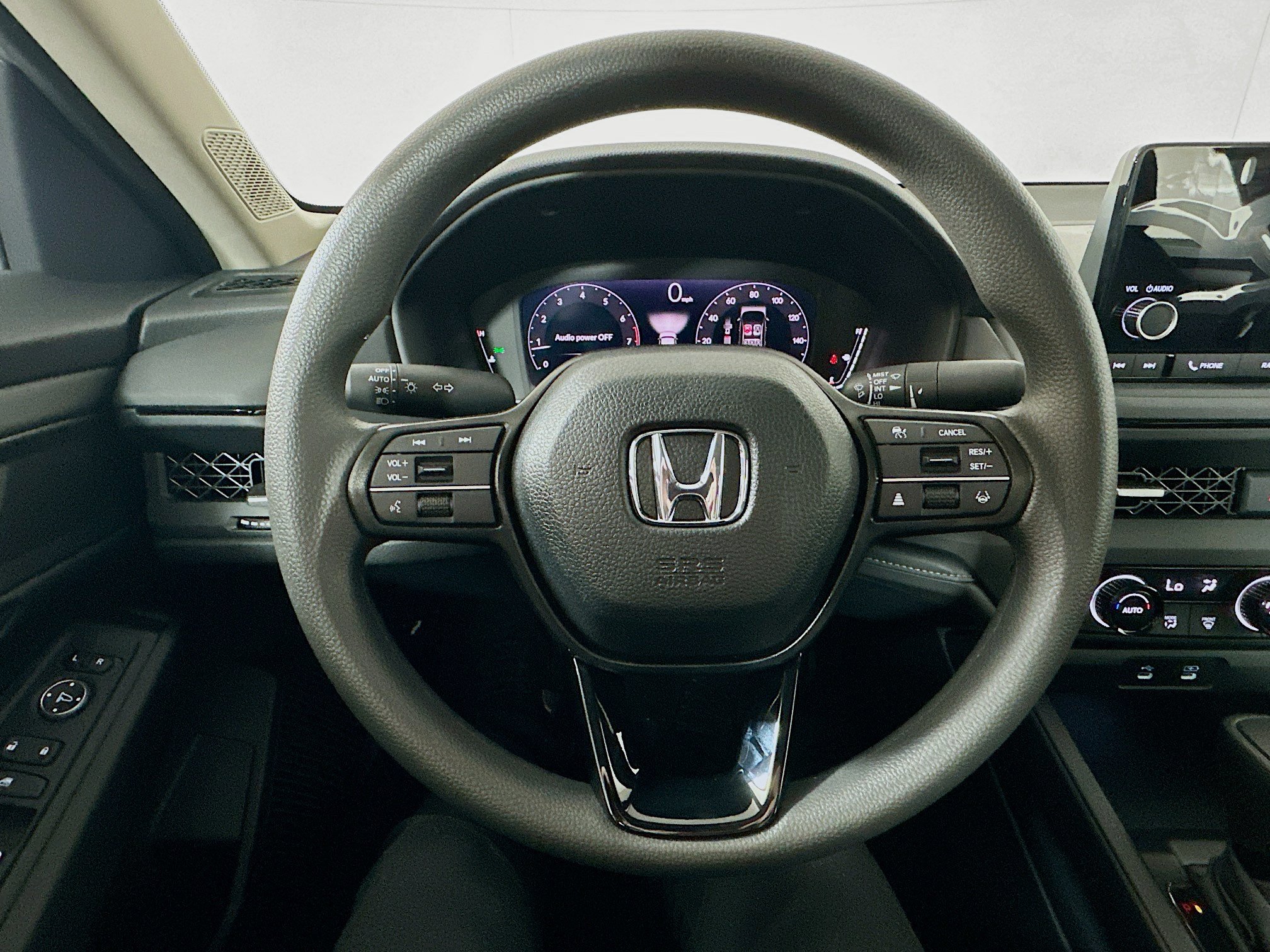 Used 2025 Honda Accord SE image 11