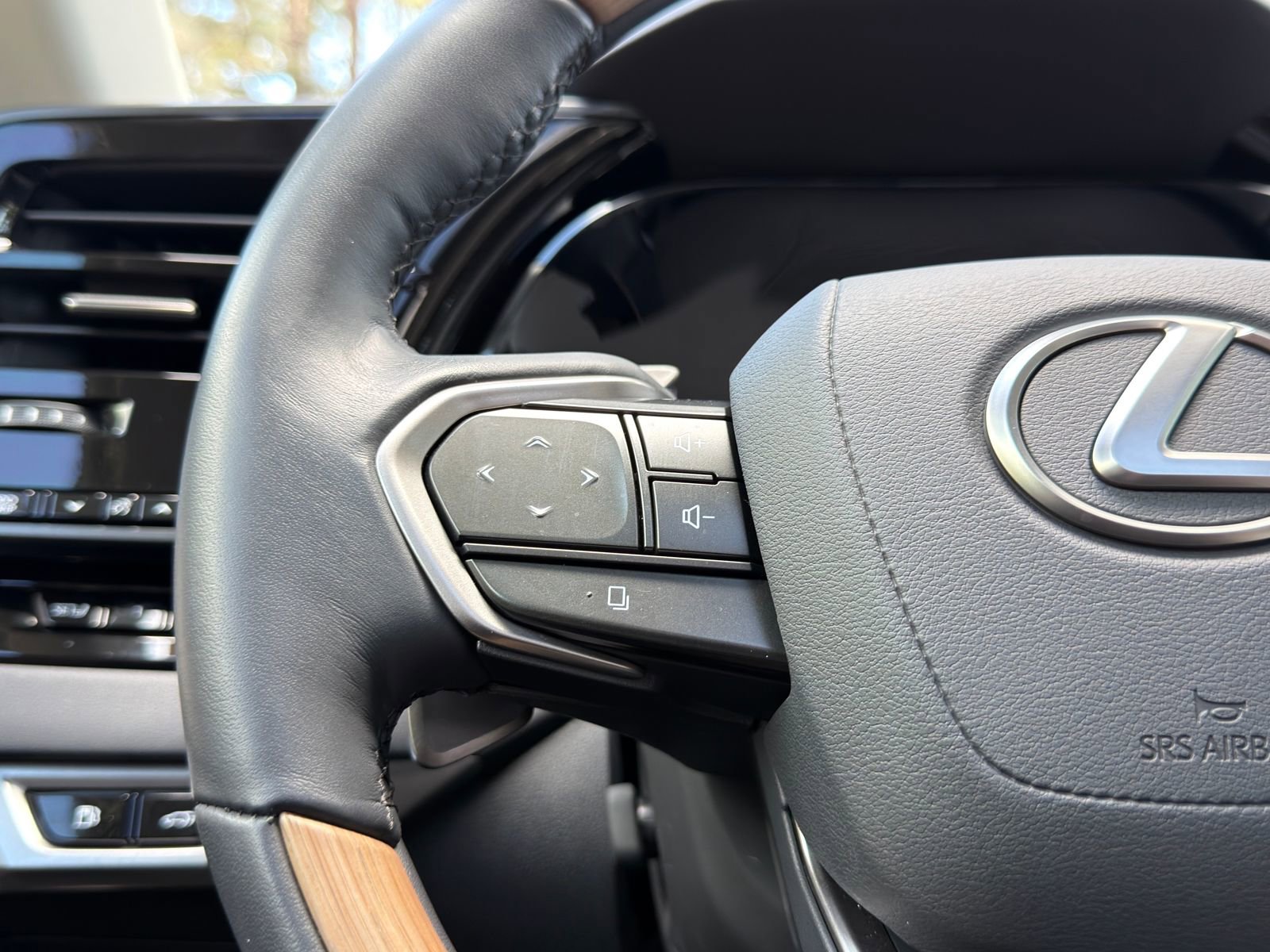 Used 2023 Lexus RX 350 w/ Cold Area Package image 23