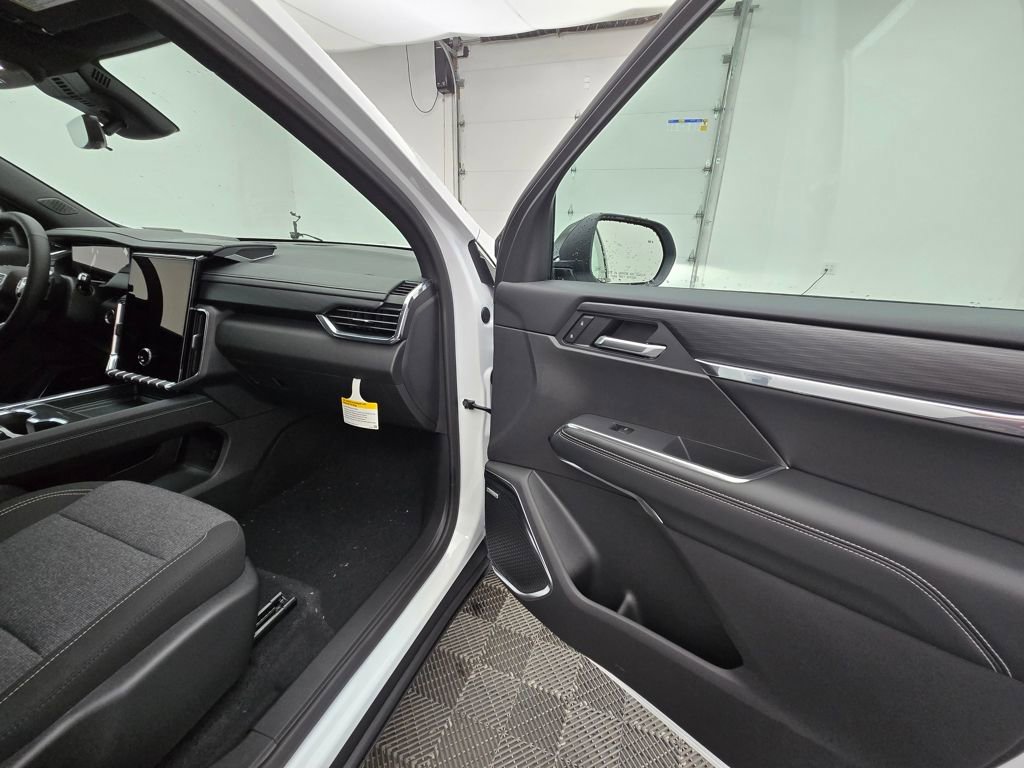 New 2026 GMC Acadia Elevation image 32