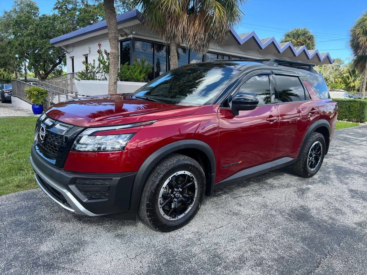 Used 2024 Nissan Pathfinder Rock Creek image 2