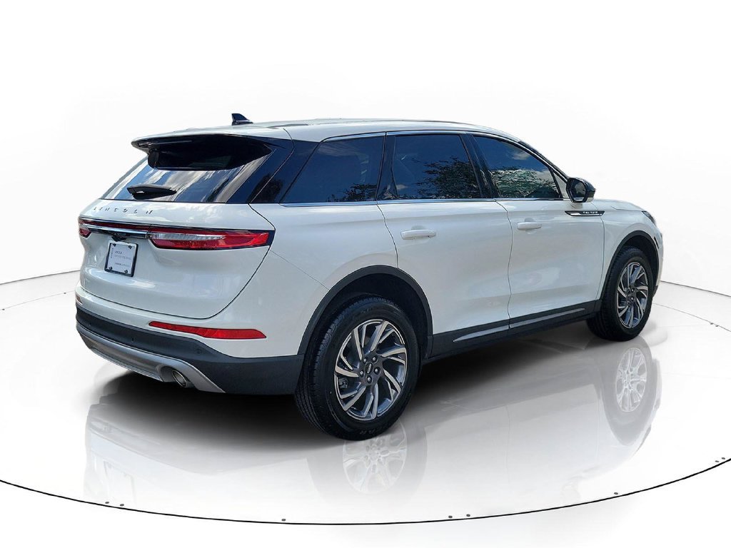 Certified 2023 Lincoln Corsair FWD image 3