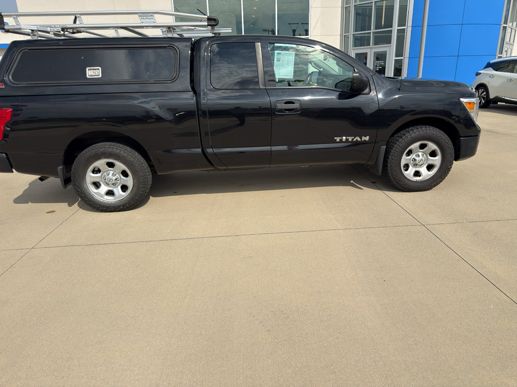 Used 2018 Nissan Titan S w/ S Utility Package AWD/4WD image 4