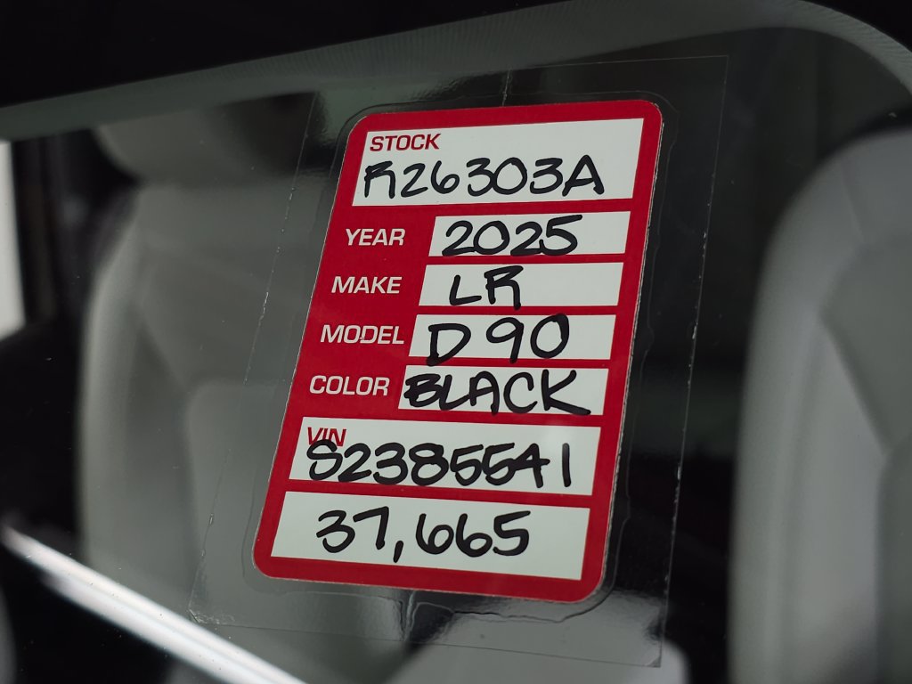 Used 2025 Land Rover Defender 90 S AWD/4WD image 38