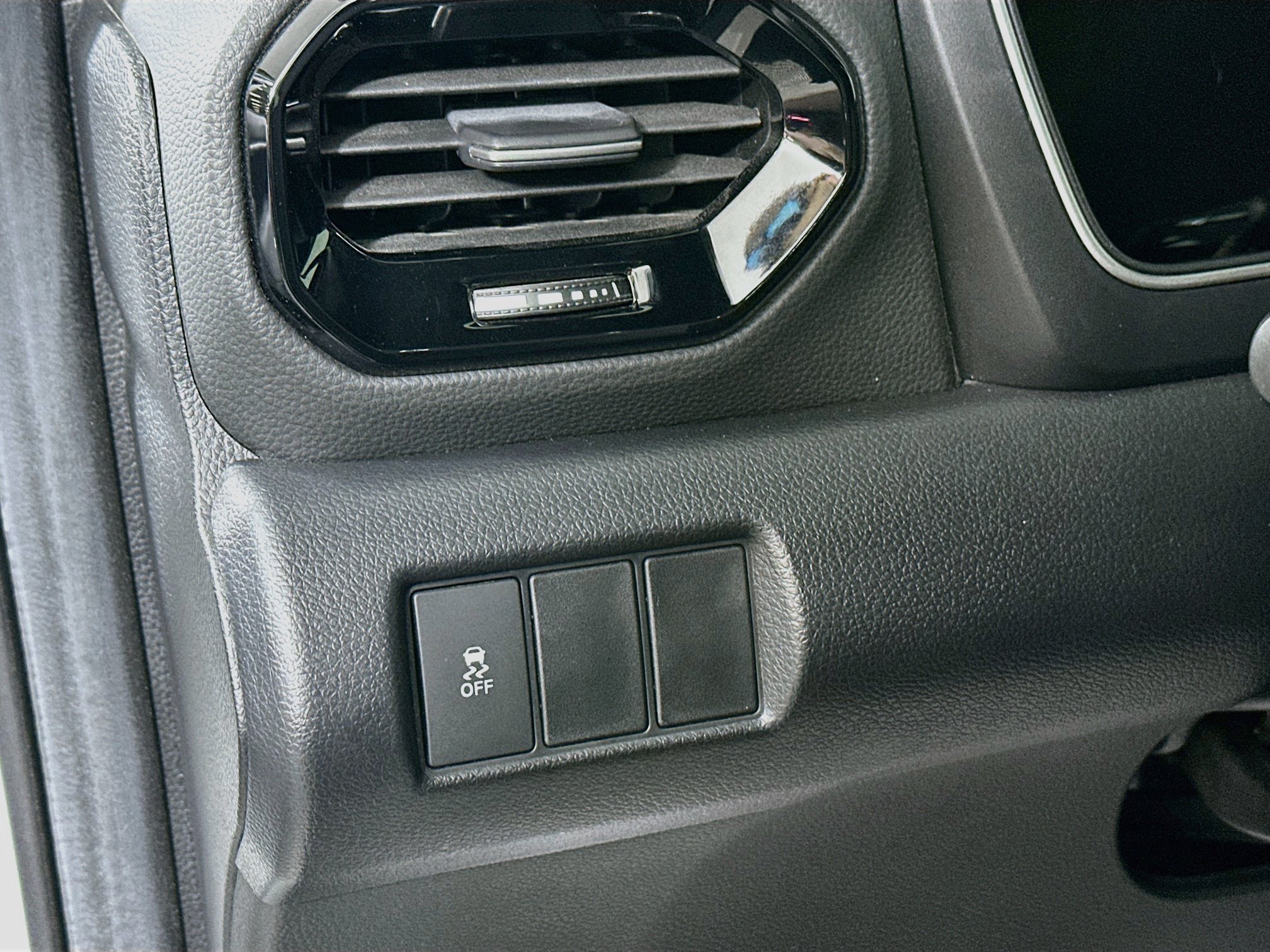 Used 2025 Honda Pilot Sport image 10