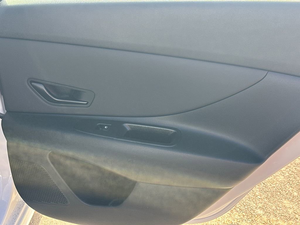 New 2025 Hyundai Elantra Sport image 16