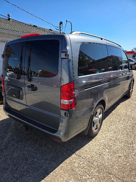 Used 2016 Mercedes-Benz Metris Passenger image 4