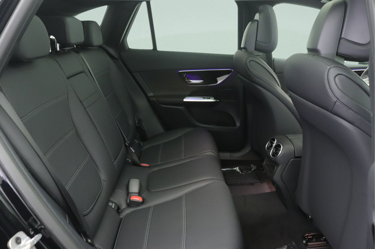 New 2027 Mercedes-Benz GLC 300 image 8
