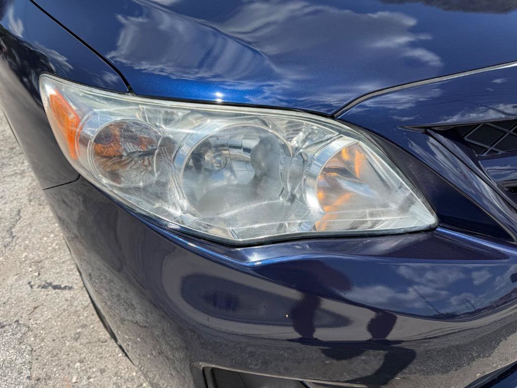 Used 2013 Toyota Corolla L FWD image 19