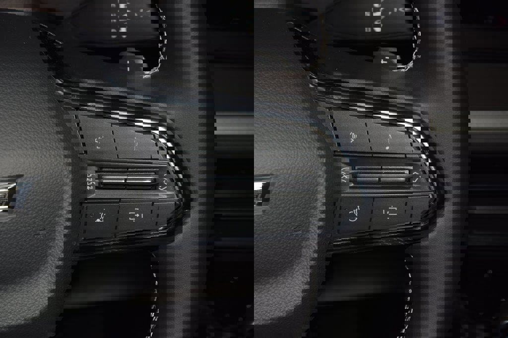 New 2026 Chevrolet Traverse LT w/ Midnight/Sport Edition image 36