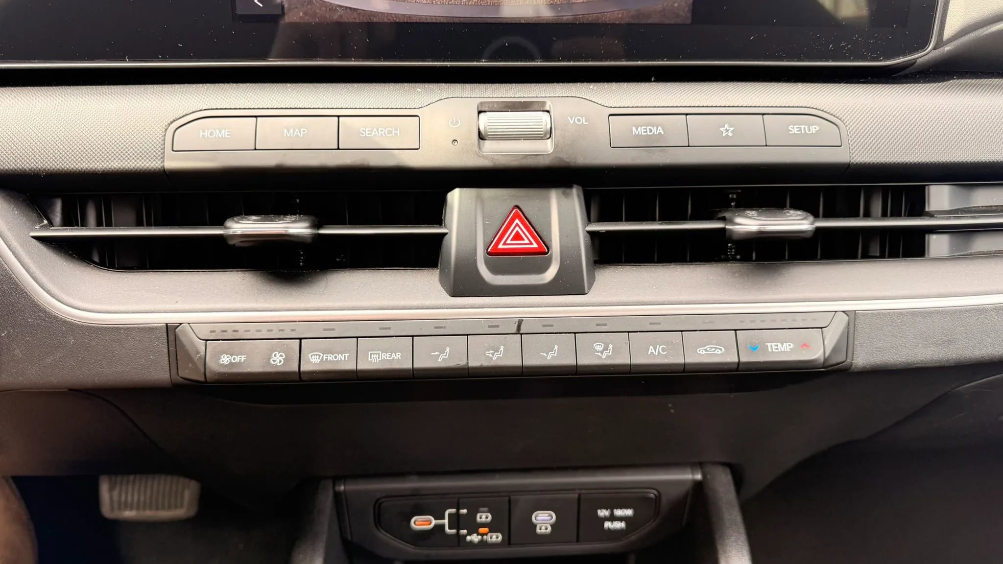 Used 2025 Kia K4 image 24