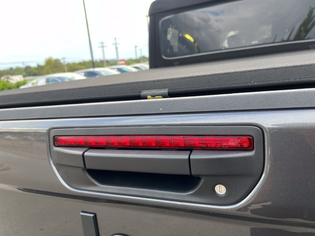 Used 2022 Jeep Gladiator Sport AWD/4WD image 41