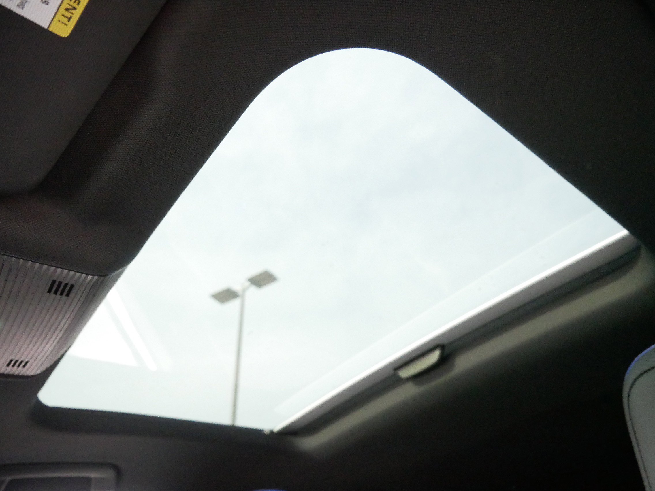 Used 2024 Volkswagen Golf R image 35