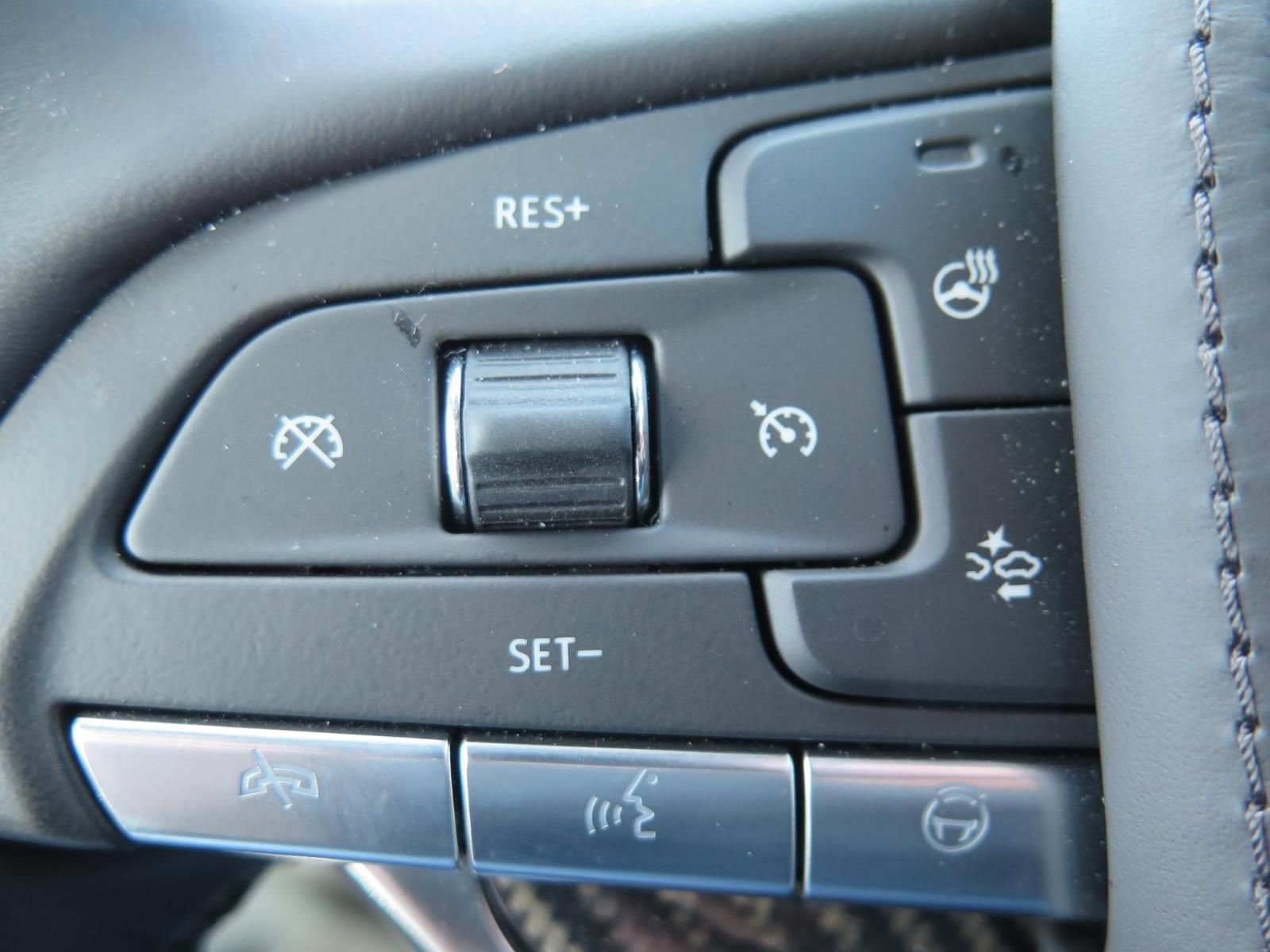 Used 2025 Cadillac CT5 V image 19