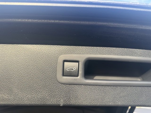 Certified 2022 Toyota Highlander XLE image 11